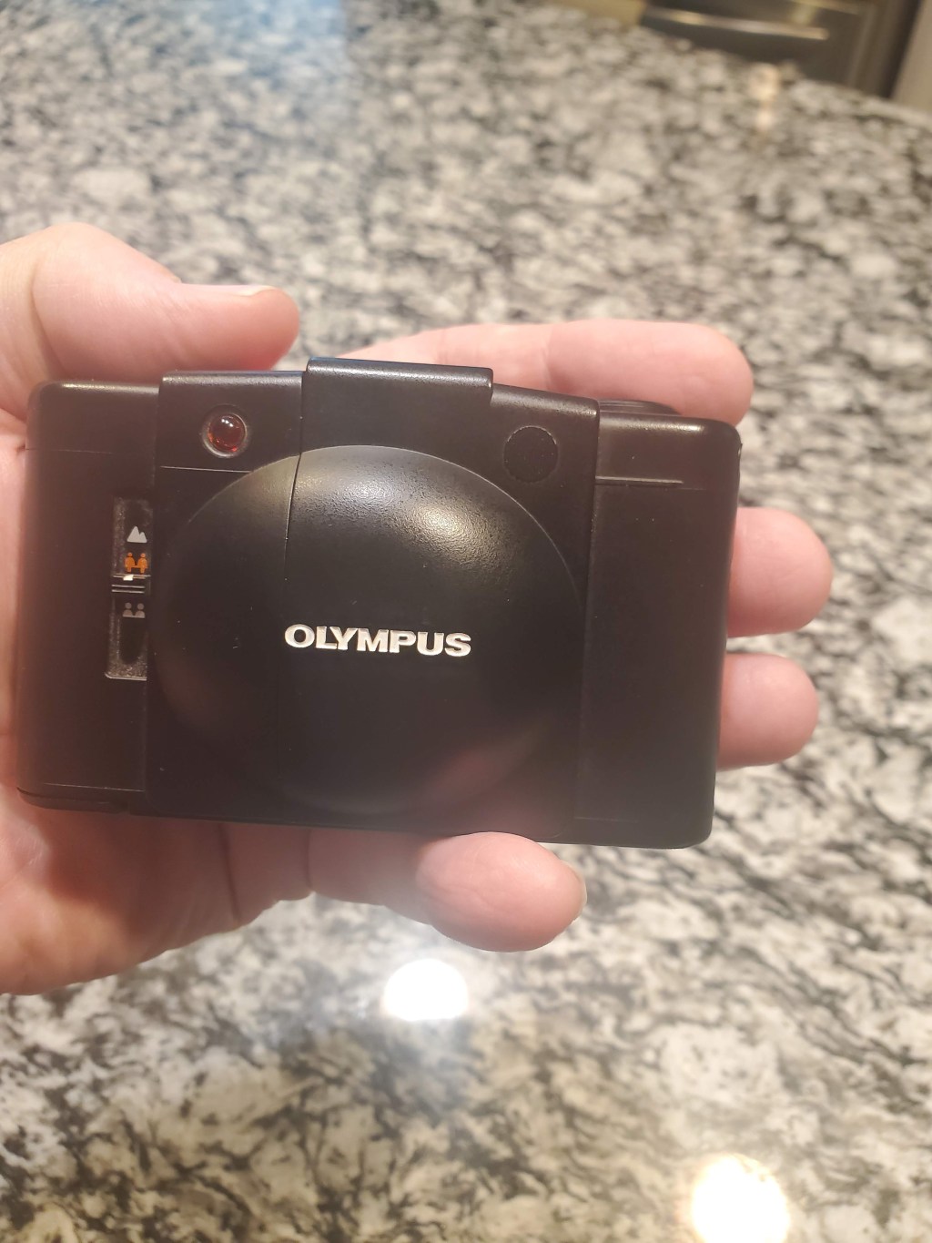 Olympus XA 2